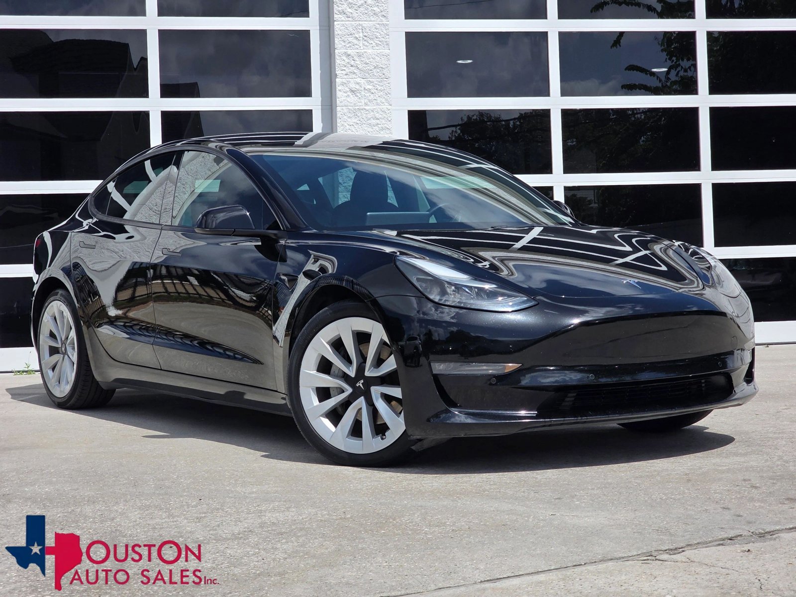 Used 2022 Tesla Model 3 Long Range AWD/4WD image 1