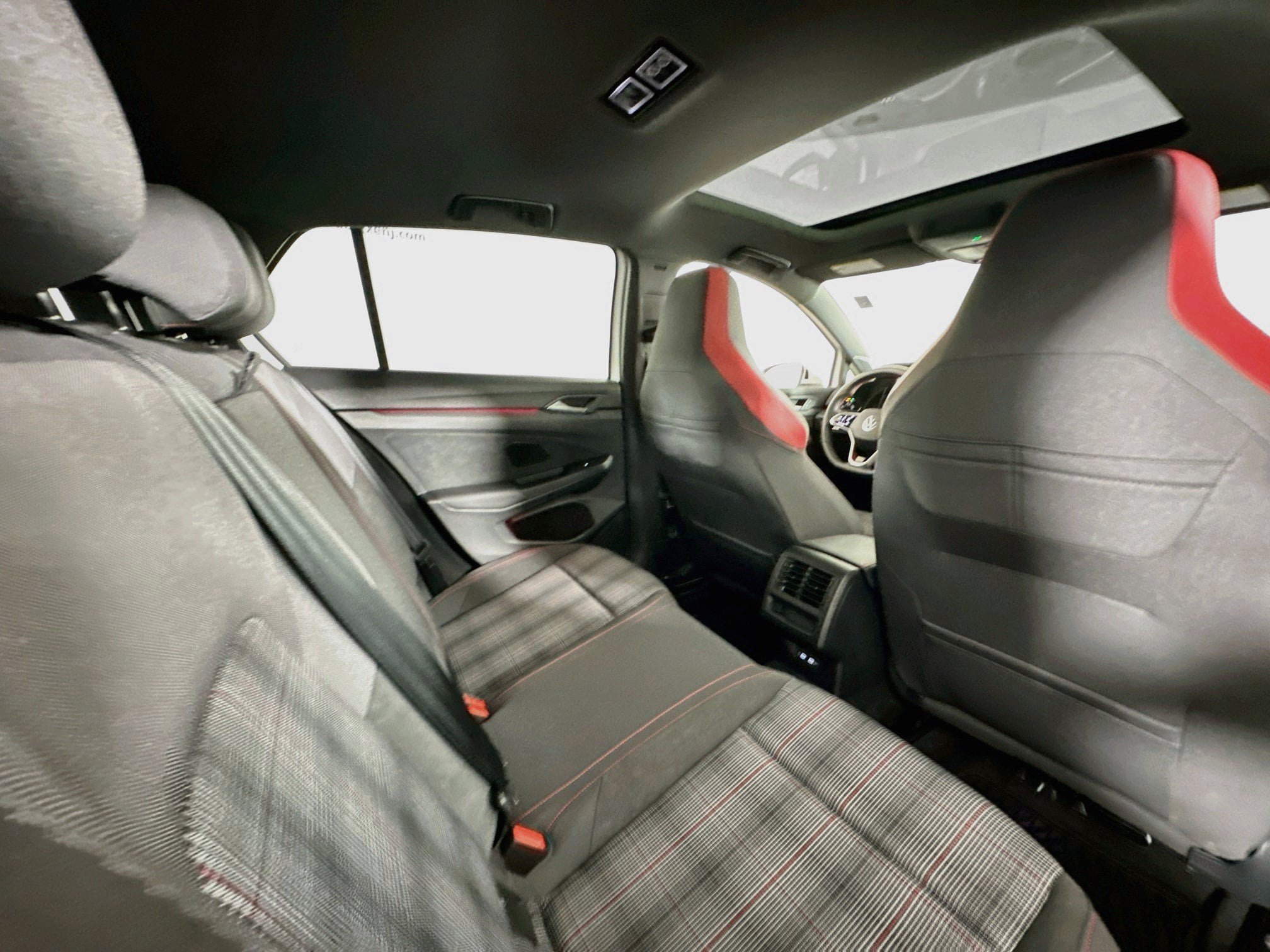Used 2024 Volkswagen GTI SE FWD image 28