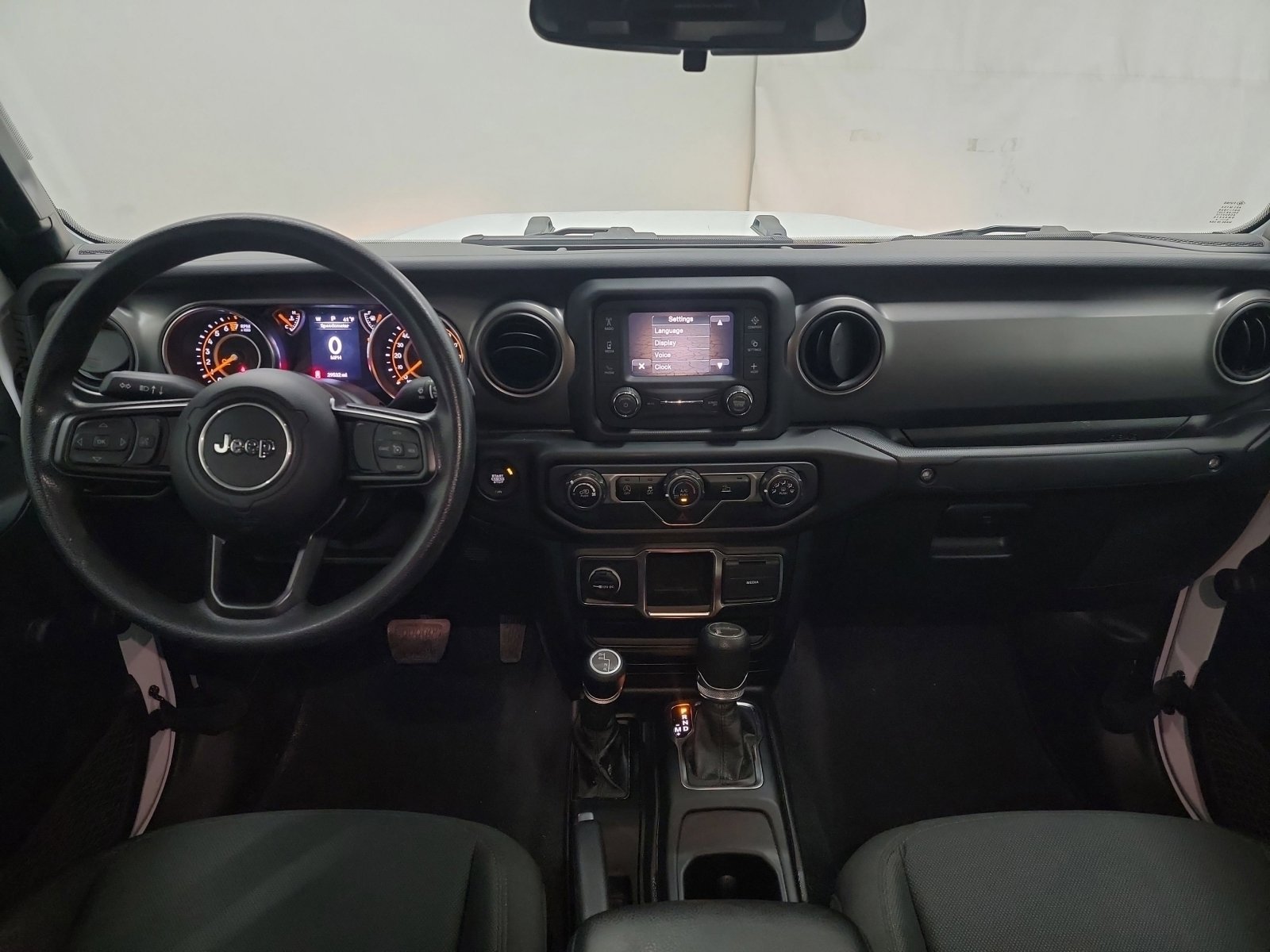 Used 2021 Jeep Gladiator Sport image 15