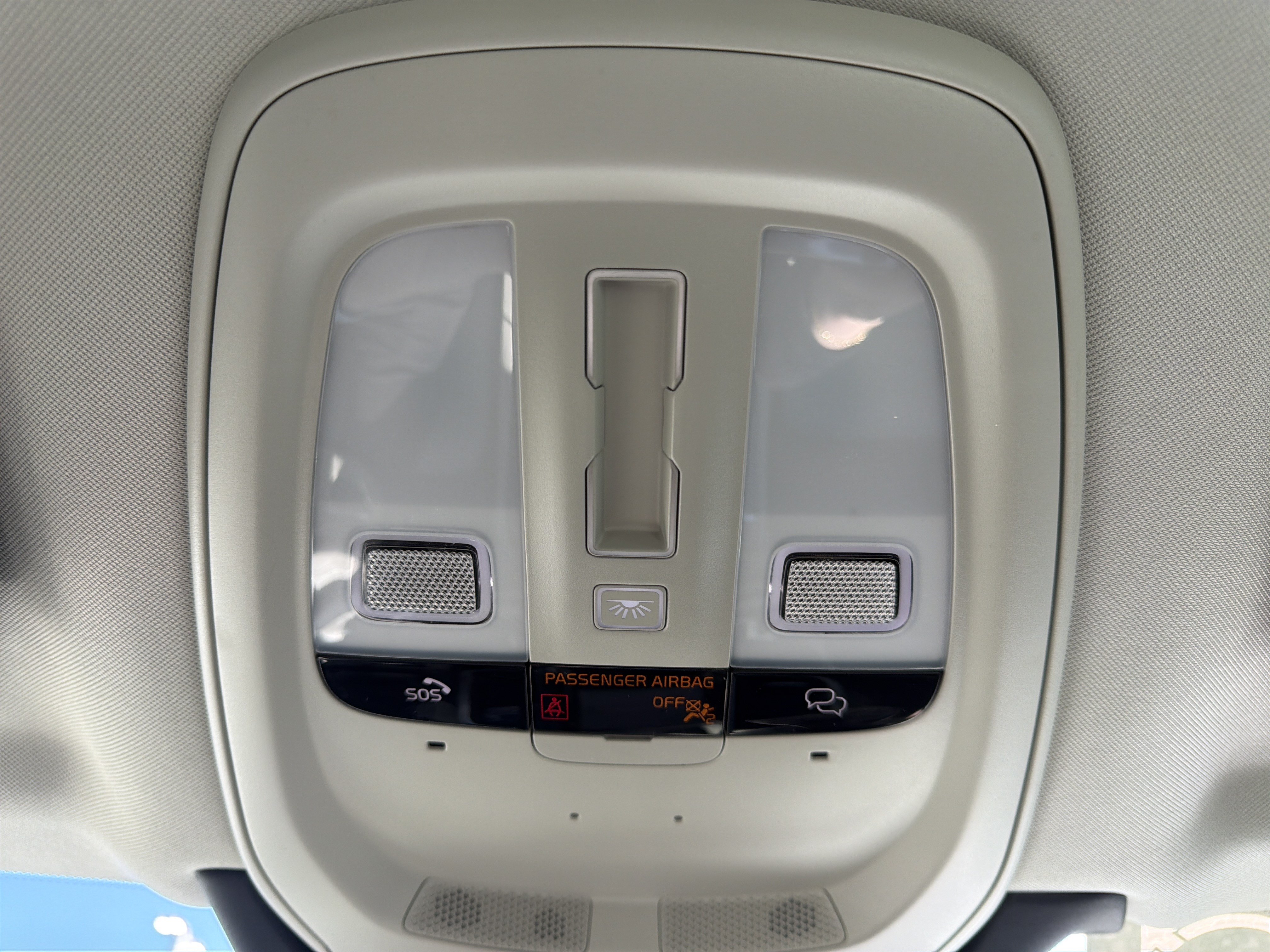 Certified 2025 Volvo XC90 B5 Core w/ Protection Package AWD/4WD image 29