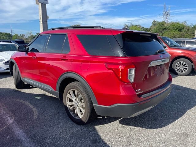 Used 2024 Ford Explorer XLT w/ Equipment Group 202A AWD/4WD image 10