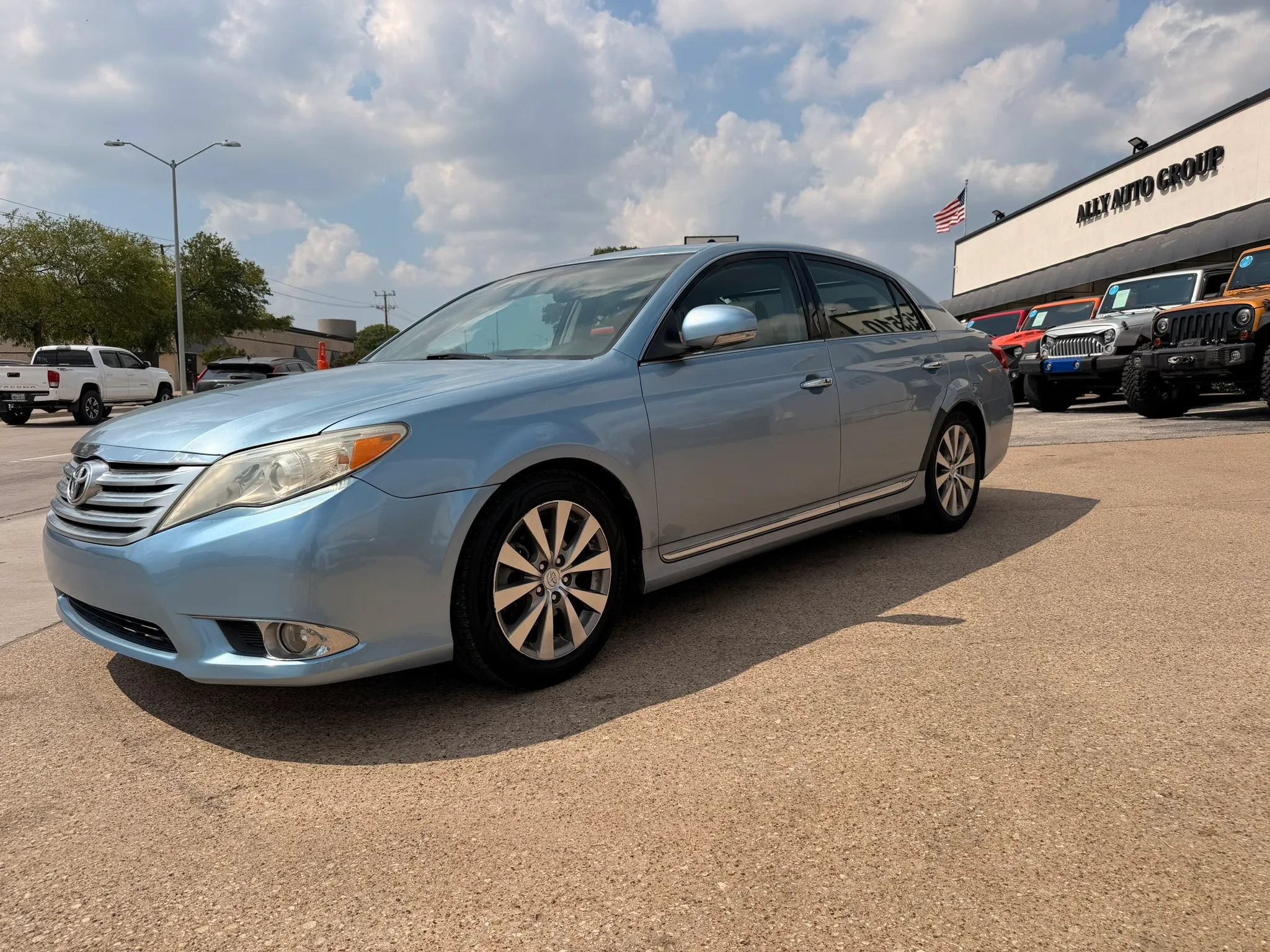 Used 2012 Toyota Avalon Limited