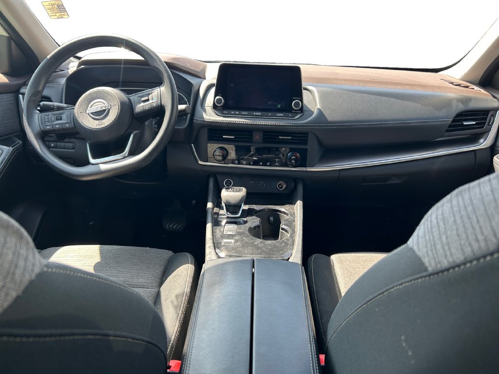 Used 2023 Nissan Rogue SV FWD image 21
