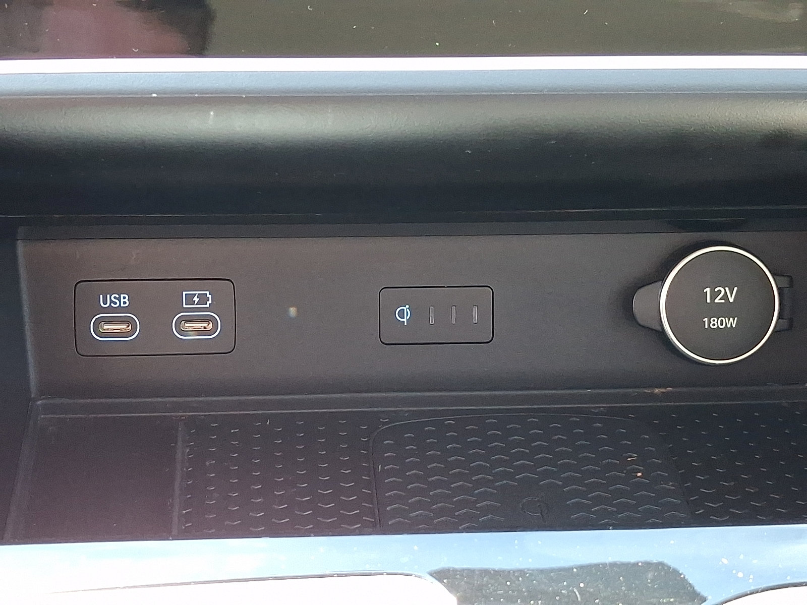 Certified 2025 Genesis GV80 2.5T Standard AWD/4WD image 25