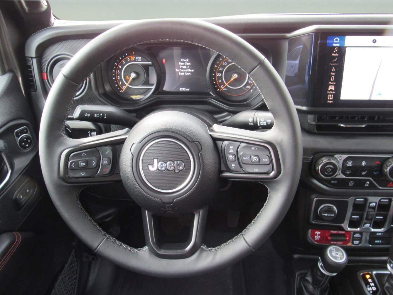 Used 2025 Jeep Gladiator Rubicon image 24