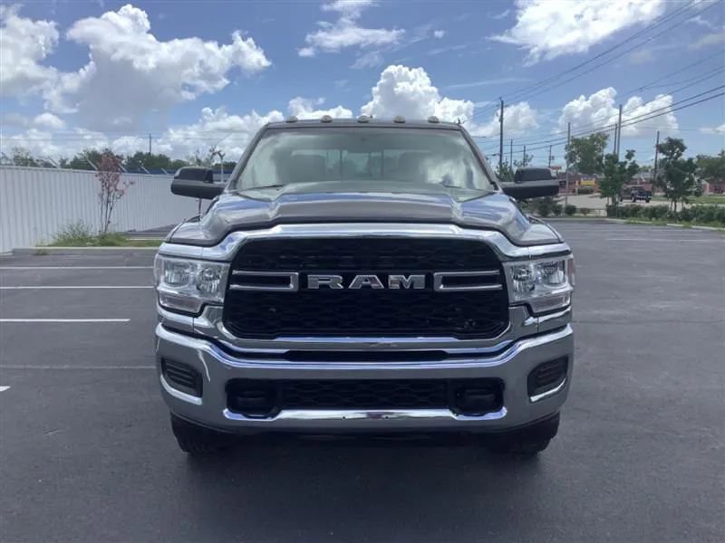 Used 2020 RAM 3500 Tradesman image 2
