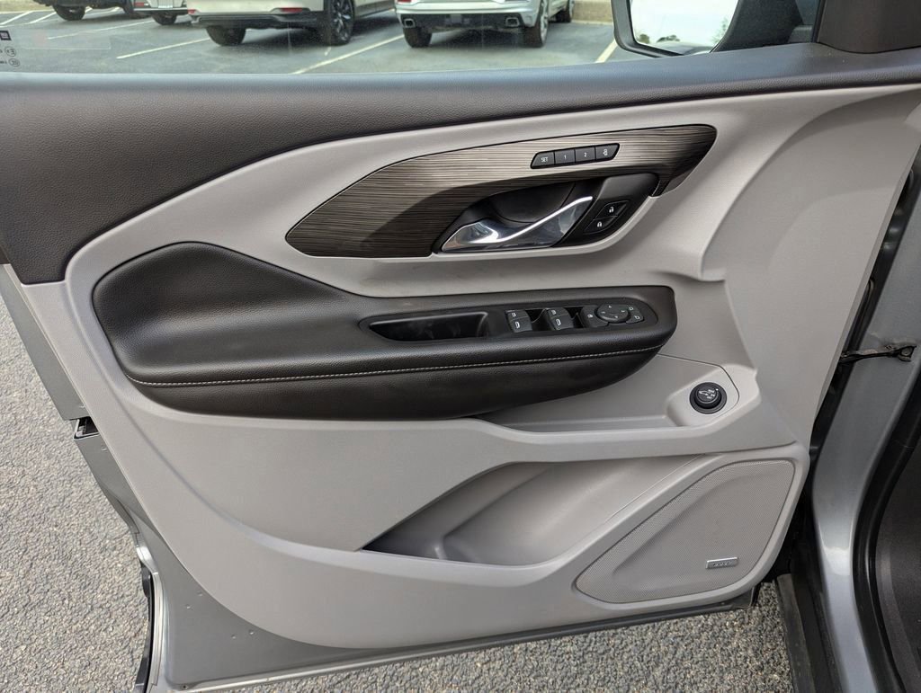 Used 2023 GMC Terrain SLT w/ Infotainment Package II image 20