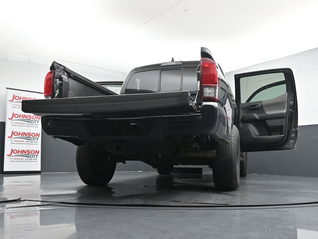 Used 2023 Toyota Tacoma SR AWD/4WD image 29