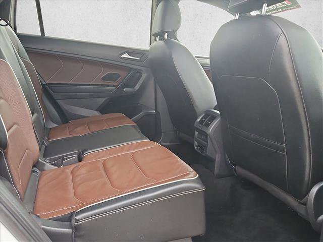 Used 2022 Volkswagen Tiguan SEL R-Line image 22
