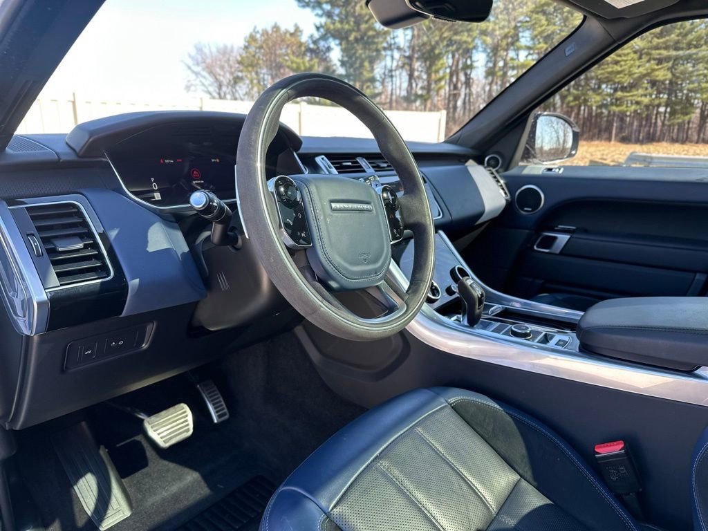 Used 2022 Land Rover Range Rover Sport HST image 16