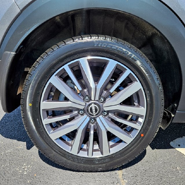 Used 2023 Nissan Kicks SV FWD image 30