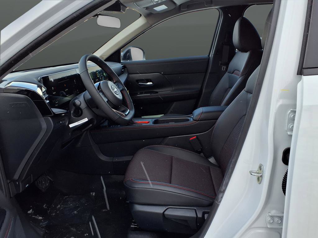 New 2026 Nissan Kicks SR w/ Cold Weather Package image 42