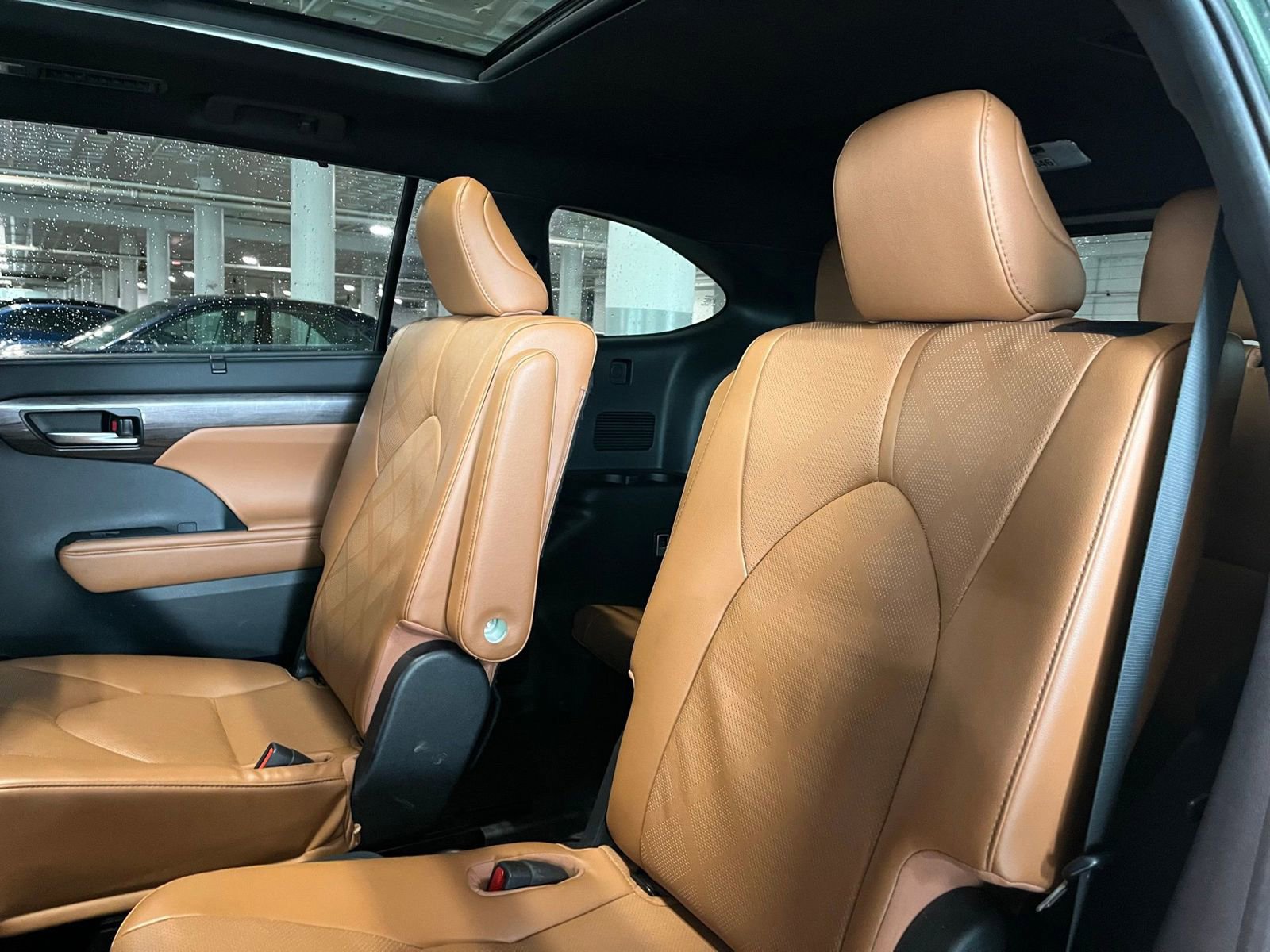 Used 2023 Toyota Highlander Platinum image 36