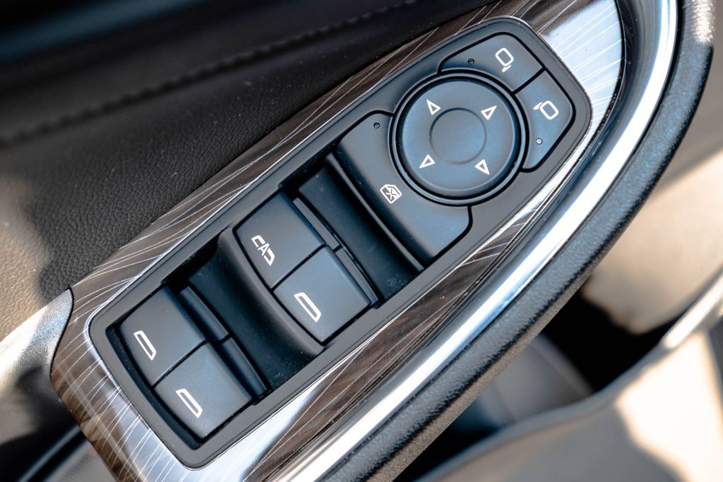 Used 2023 Chevrolet Malibu LT w/ Midnight Edition FWD image 21