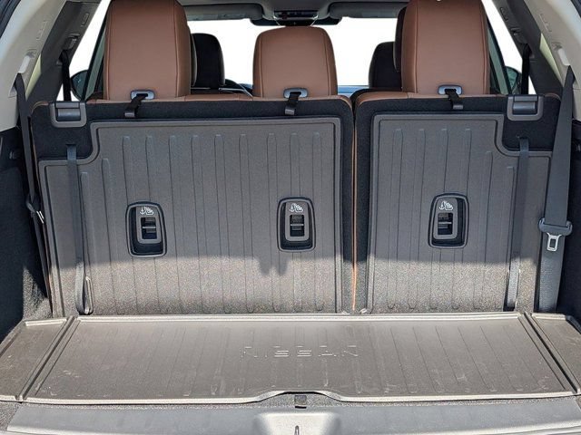 New 2026 Nissan Pathfinder Platinum FWD image 20