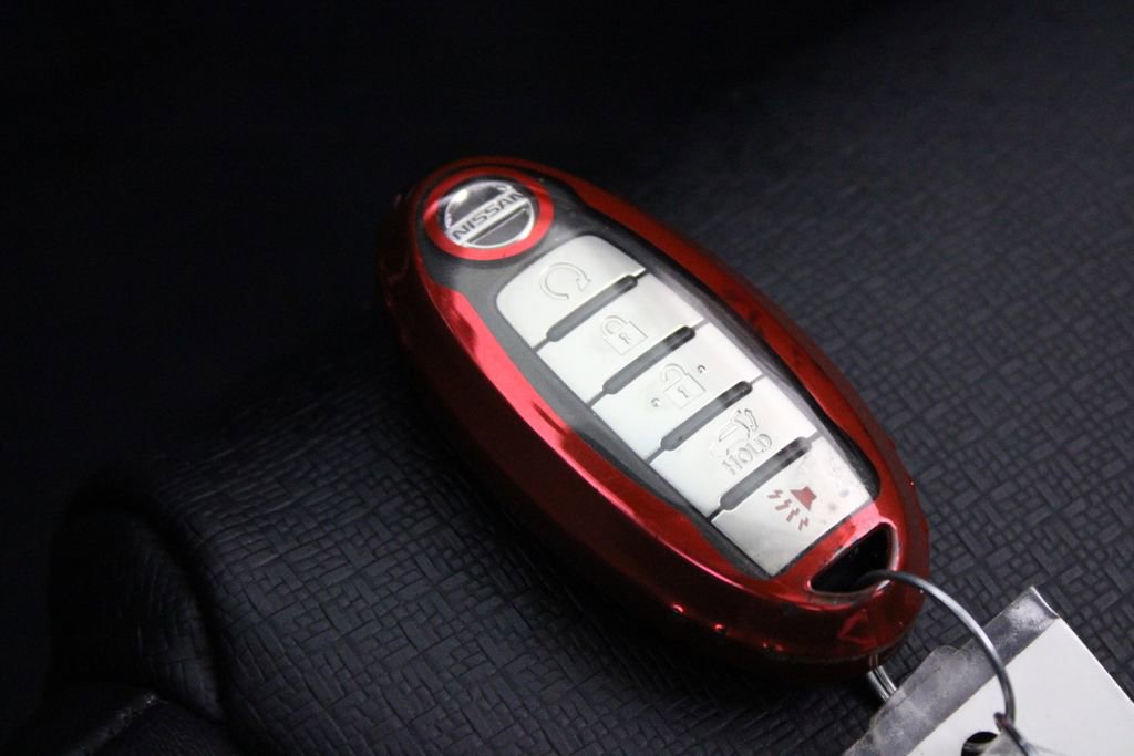 Certified 2021 Nissan Rogue SV w/ Premium Package image 30