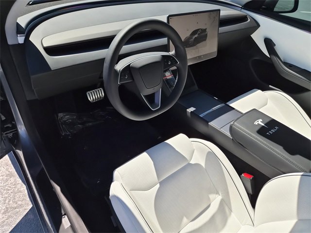 Used 2025 Tesla Model 3 Performance image 16