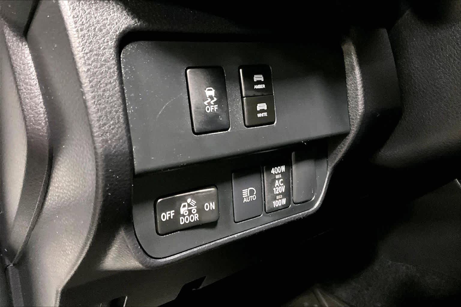 Used 2023 Toyota Tacoma TRD Off-Road AWD/4WD image 32