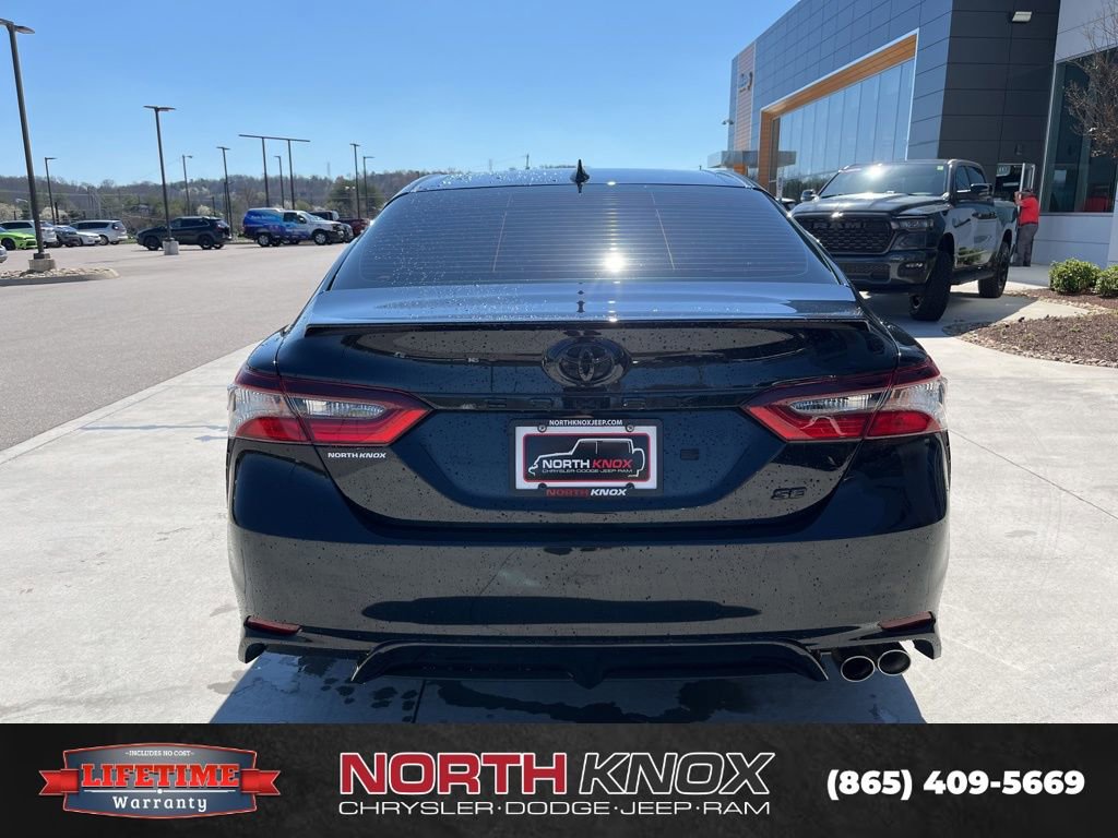 Used 2023 Toyota Camry SE image 18