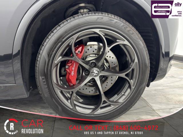 Used 2022 Alfa Romeo Stelvio Quadrifoglio w/ Active Assist Plus Package image 13