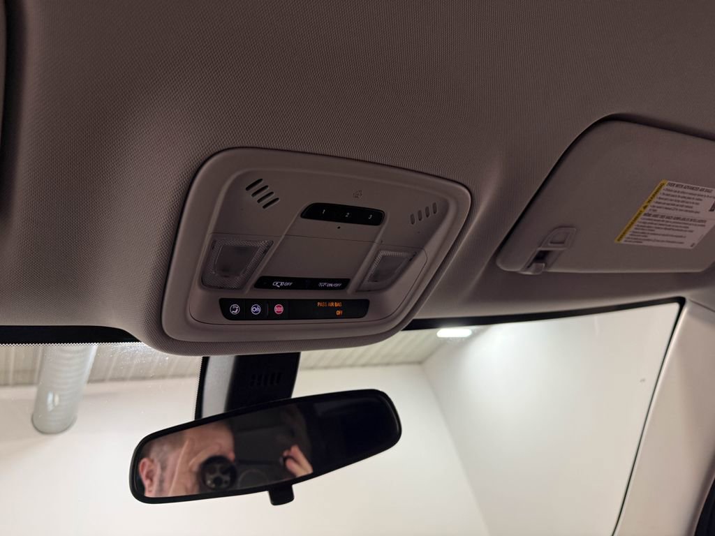 Used 2019 Chevrolet Traverse LT image 85