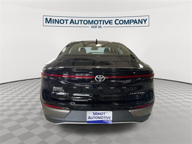 New 2026 Toyota Crown Platinum image 7