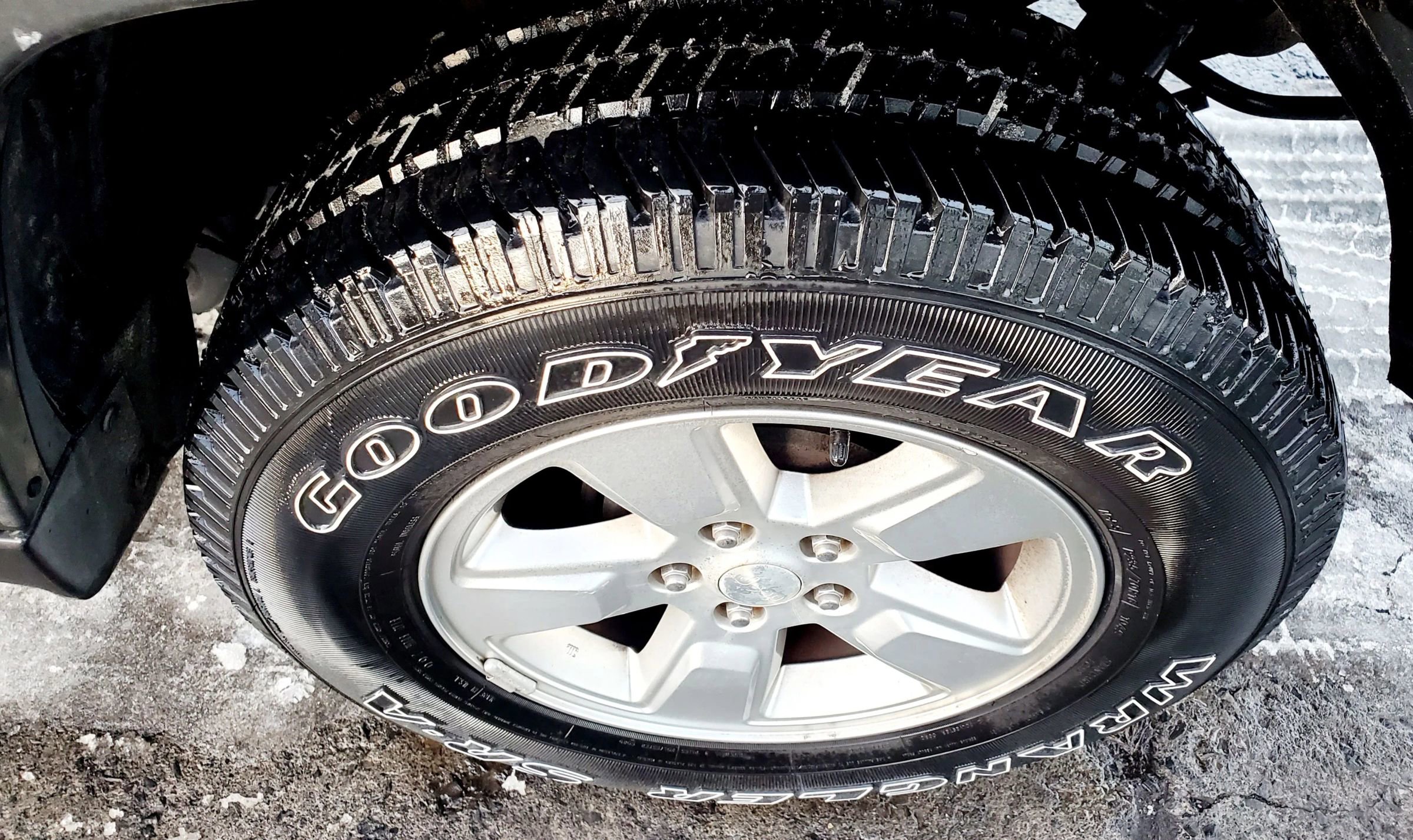 Used 2011 Jeep Liberty Sport AWD/4WD image 28