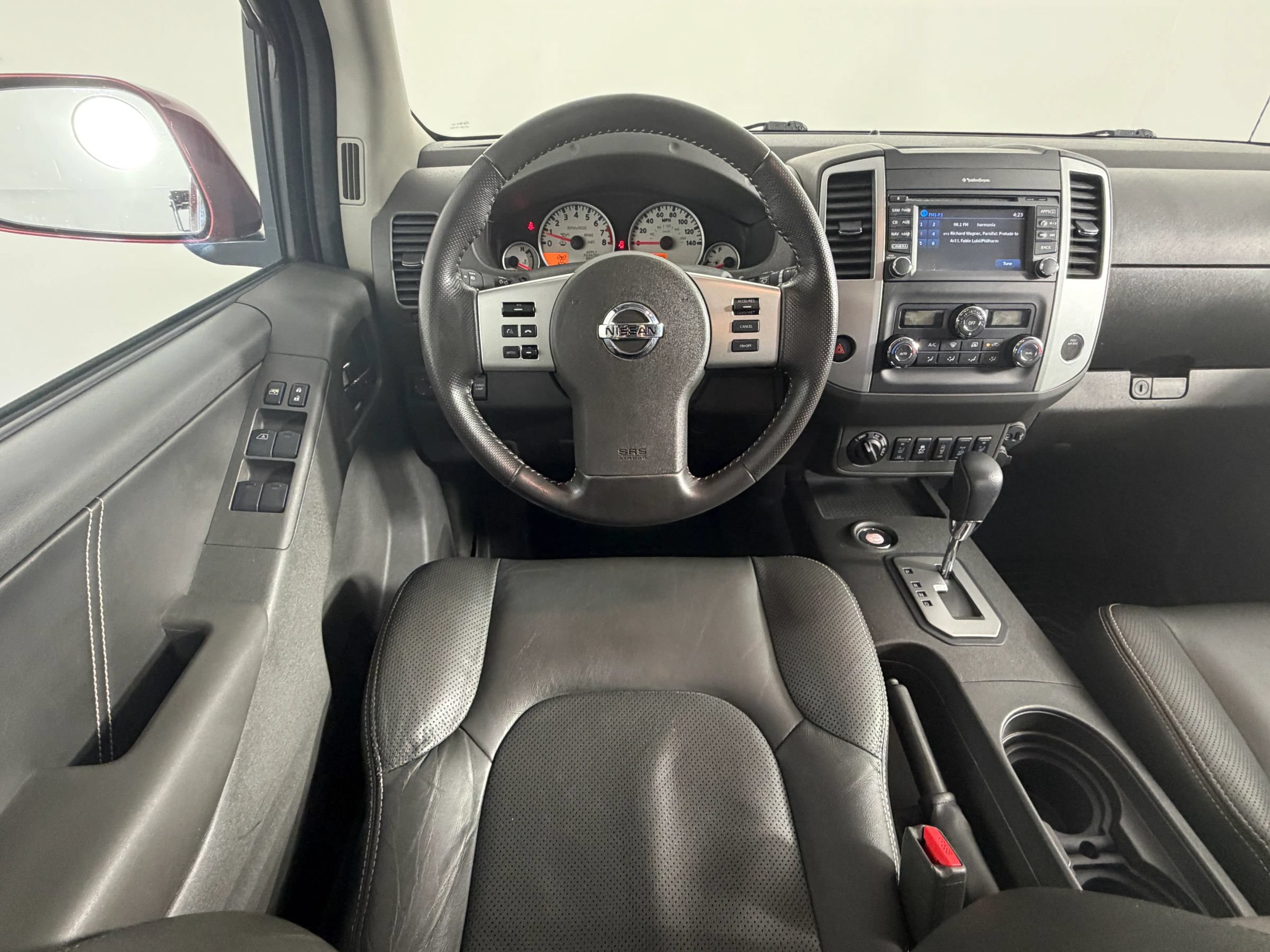 Used 2021 Nissan Frontier PRO-4X w/ Pro-4x Utility Package AWD/4WD image 14
