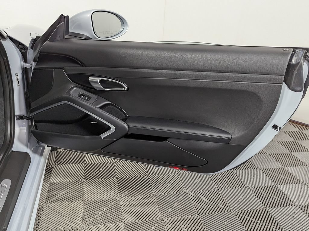 Used 2025 Porsche 718 Cayman S RWD image 28