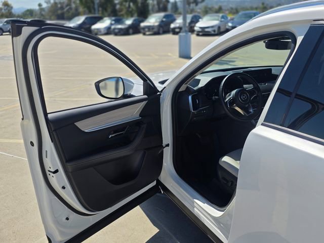 Certified 2024 MAZDA CX-90 Plug-In Hybrid w/ Preferred image 41