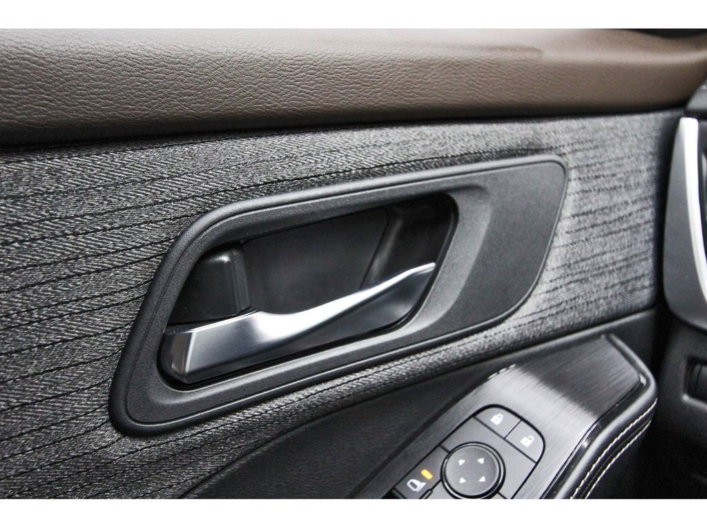 Used 2023 Nissan Rogue SV FWD image 22
