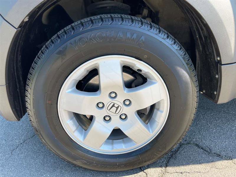 Used 2004 Honda Element EX image 33