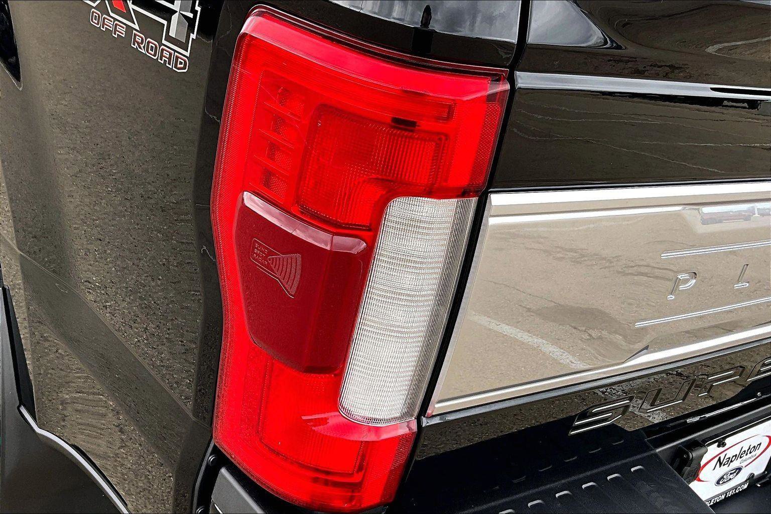 Used 2018 Ford F350 Platinum w/ Platinum Ultimate Package AWD/4WD image 31