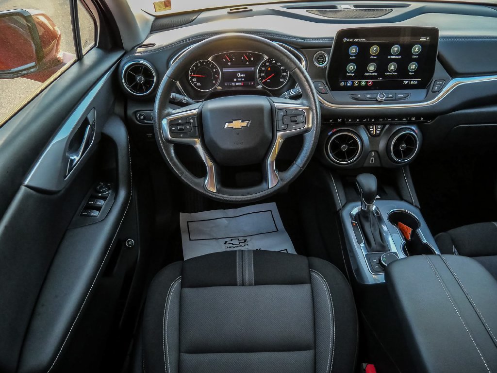 Used 2024 Chevrolet Blazer LT w/ Convenience Package FWD image 24