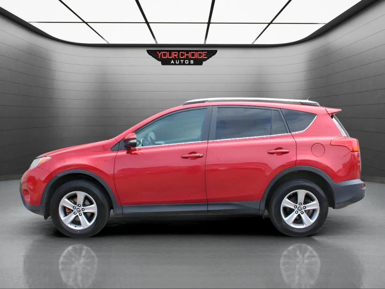 Used 2015 Toyota RAV4 XLE image 2