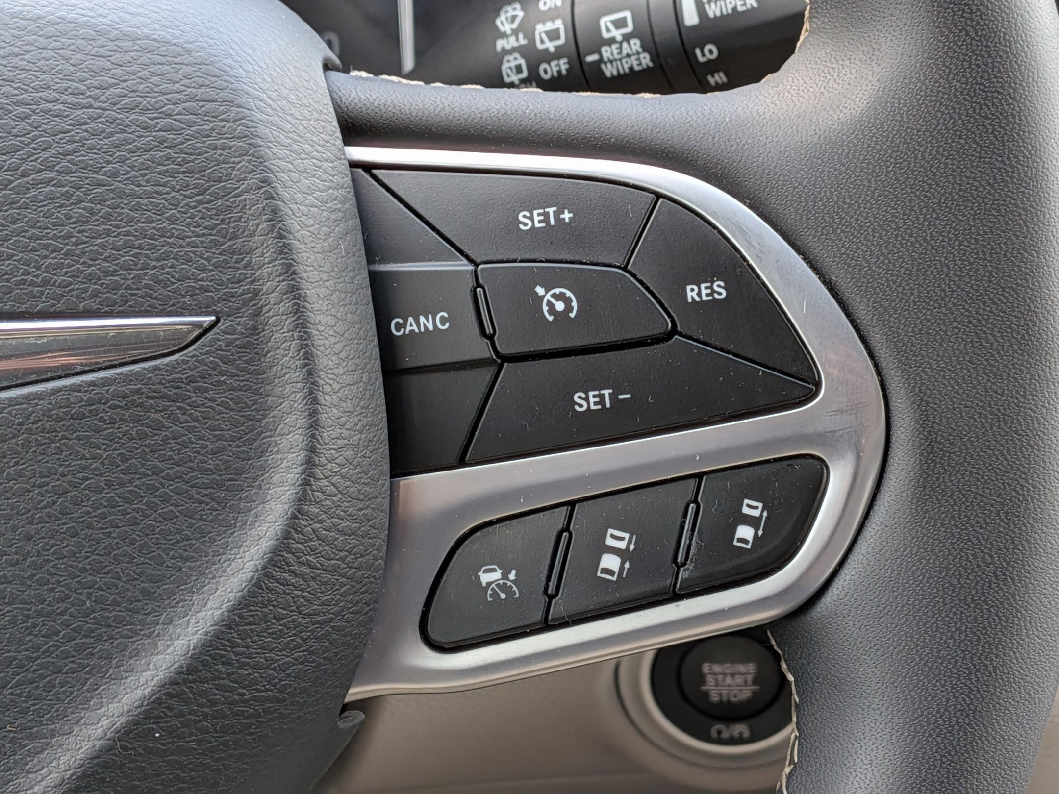 Used 2024 Chrysler Pacifica Touring-L image 19