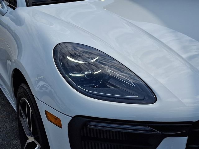 Used 2023 Porsche Macan S AWD/4WD image 11