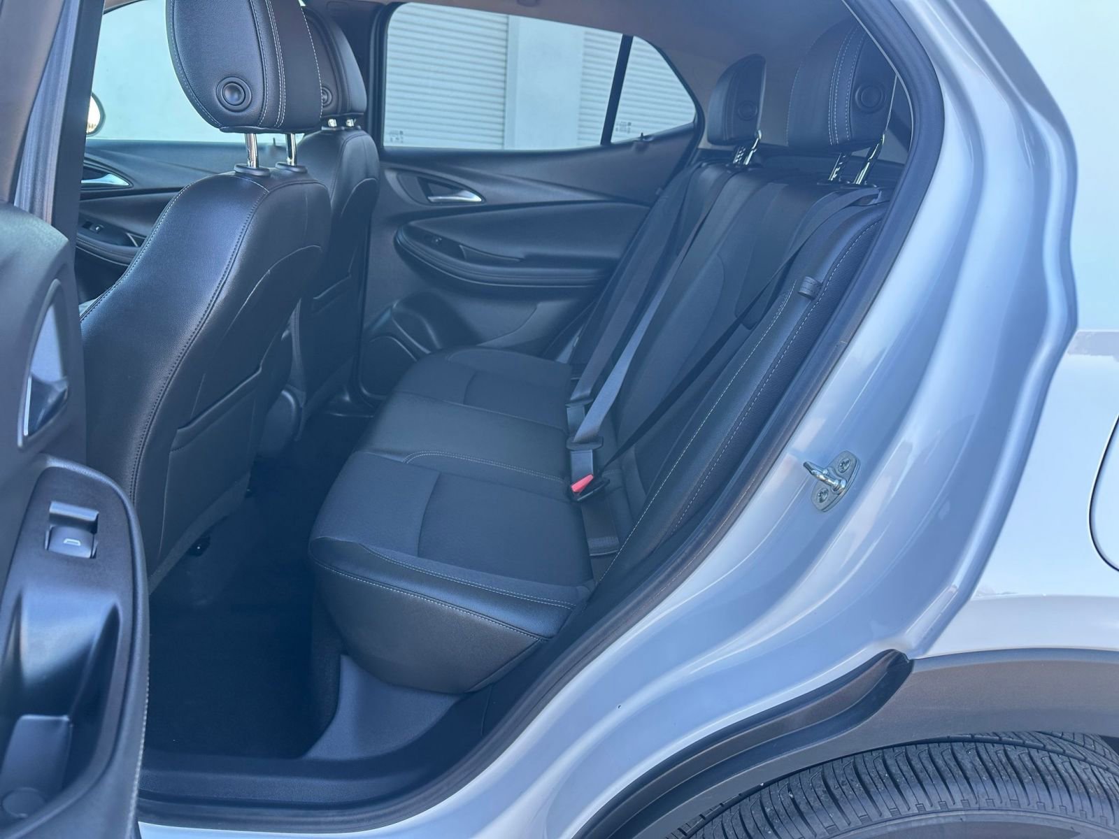 Used 2025 Buick Encore GX Preferred image 37