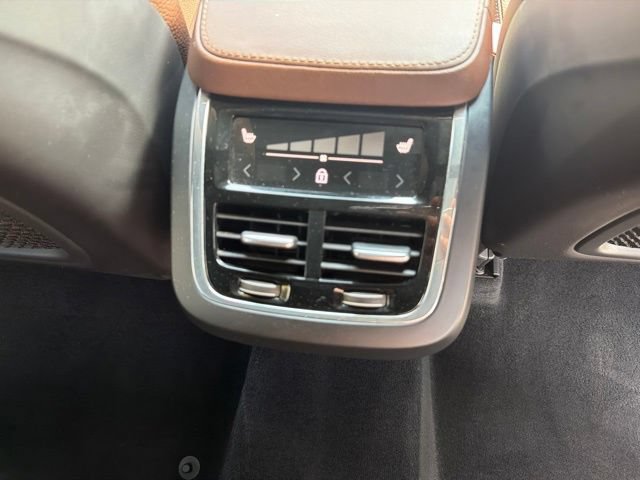 Used 2023 Volvo XC90 B6 Plus w/ Protection Package Premier AWD/4WD image 33