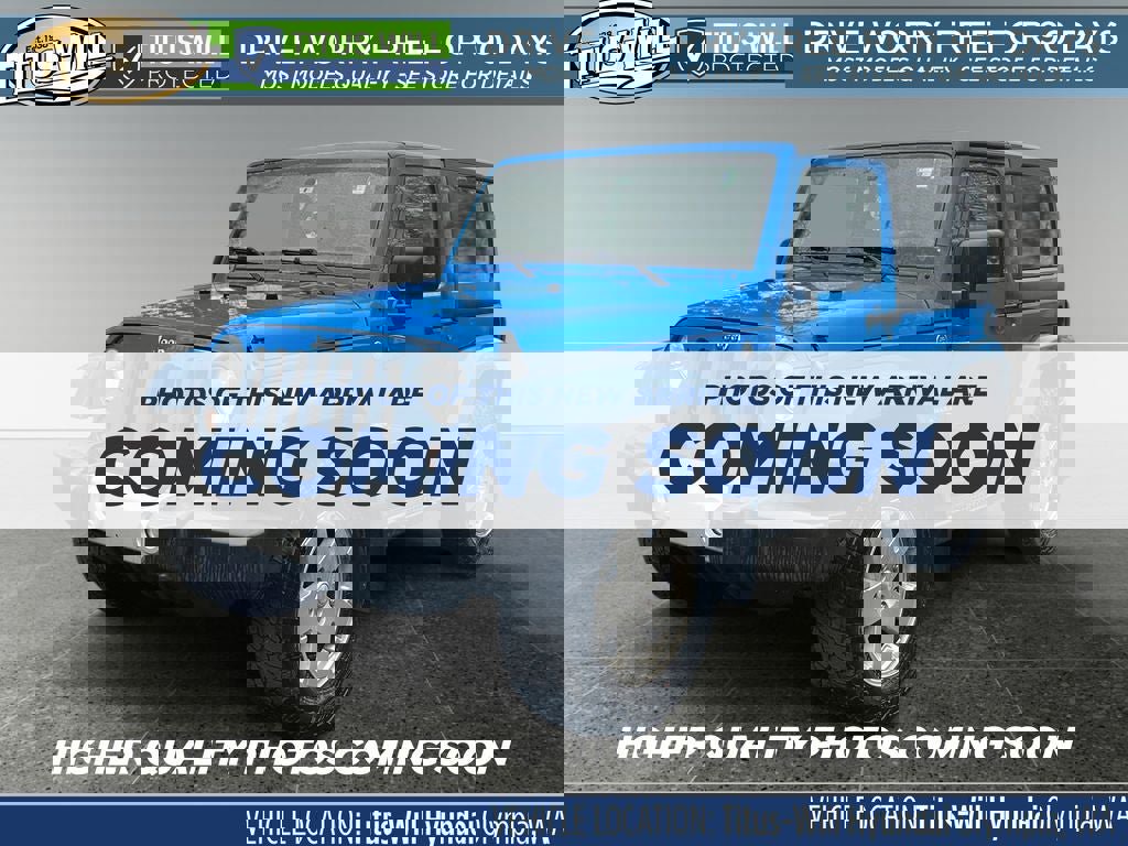 Used 2011 Jeep Wrangler Sahara AWD/4WD image 2