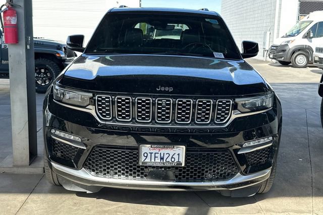 Used 2023 Jeep Grand Cherokee Summit w/ Luxury Tech Group V image 2