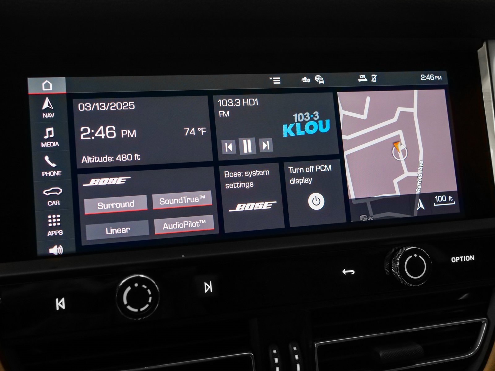 Used 2025 Porsche Macan image 31