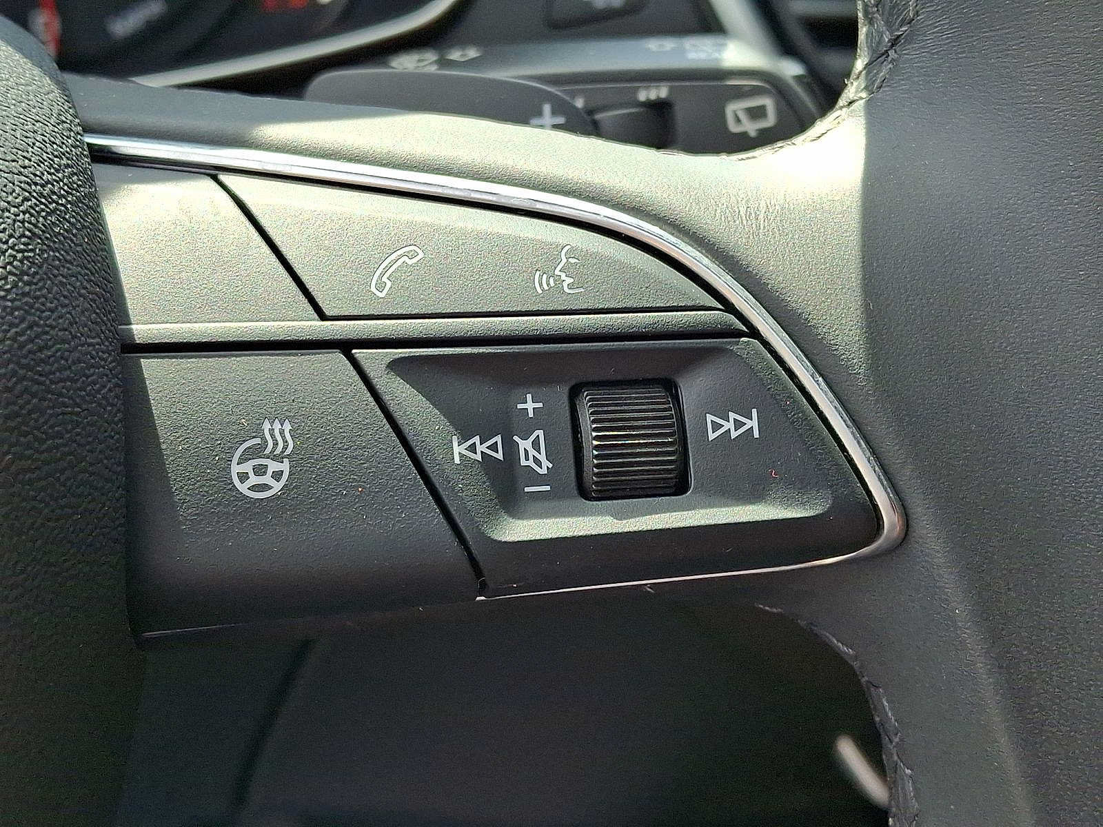 Used 2023 Audi Q5 2.0T Premium AWD/4WD image 24
