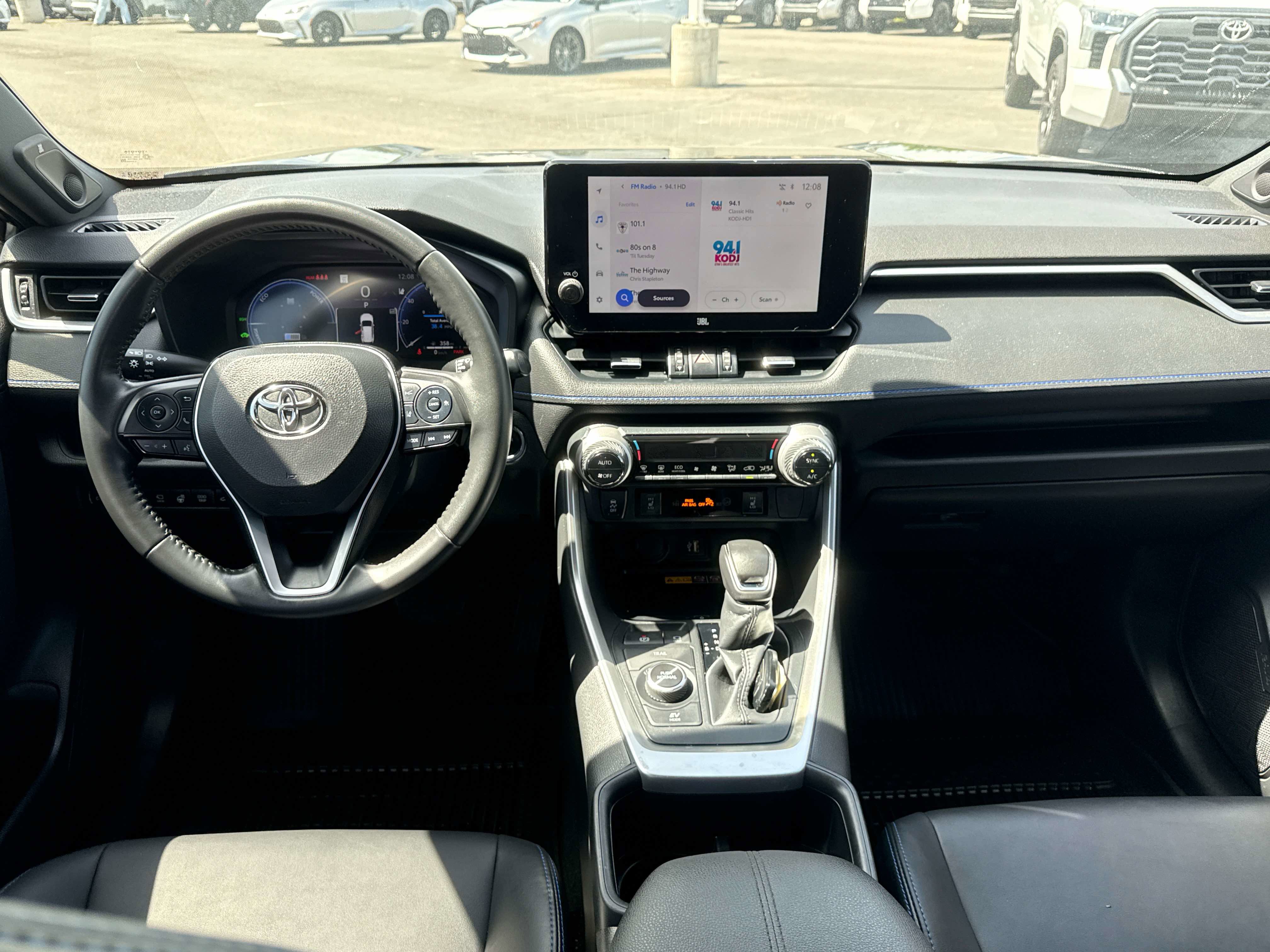 Used 2023 Toyota RAV4 XSE AWD/4WD image 14