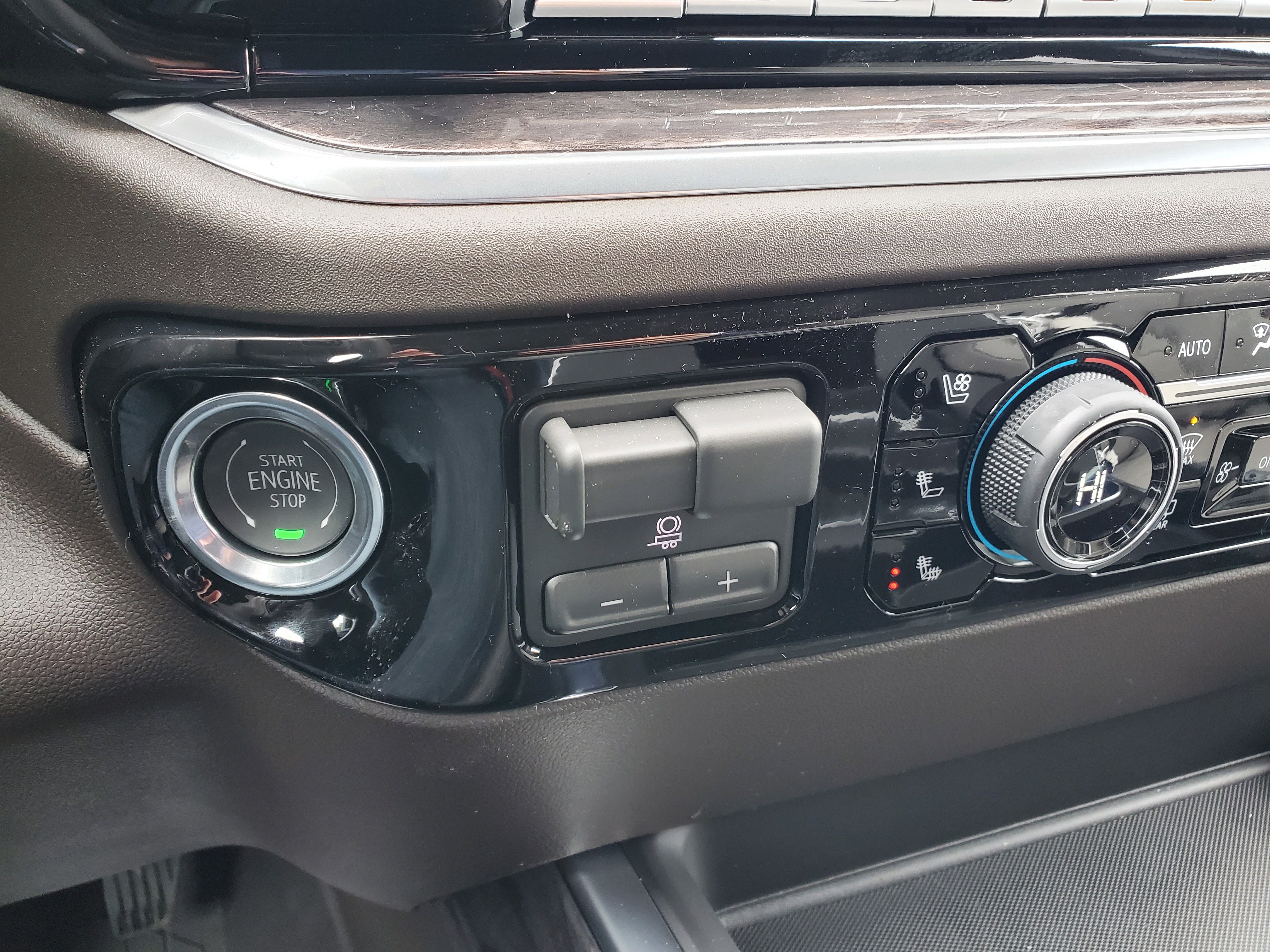 New 2026 Chevrolet Silverado 3500 LTZ w/ LTZ Premium Package image 18