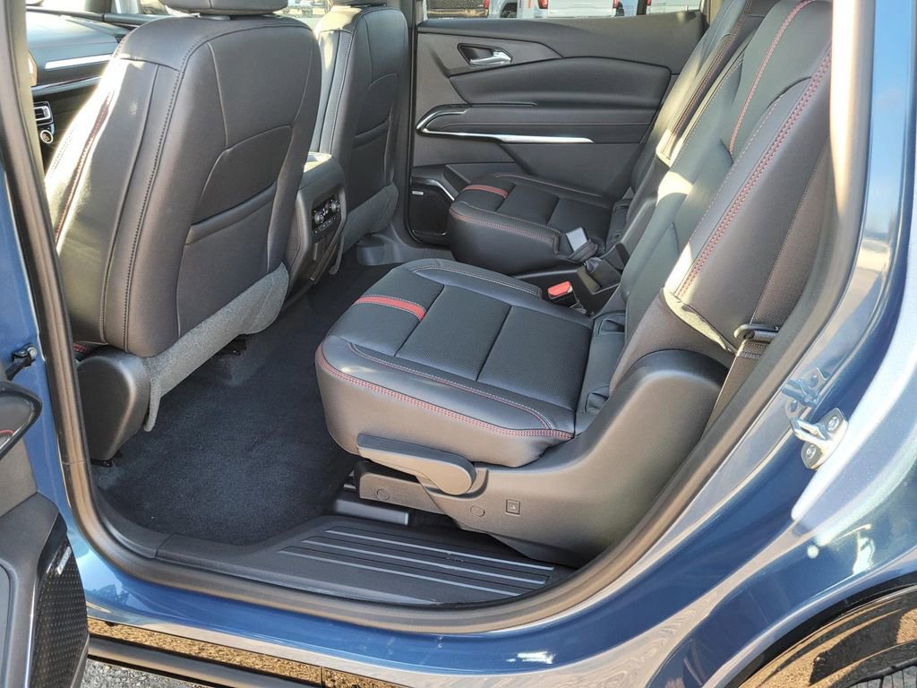 New 2026 Chevrolet Traverse RS image 7