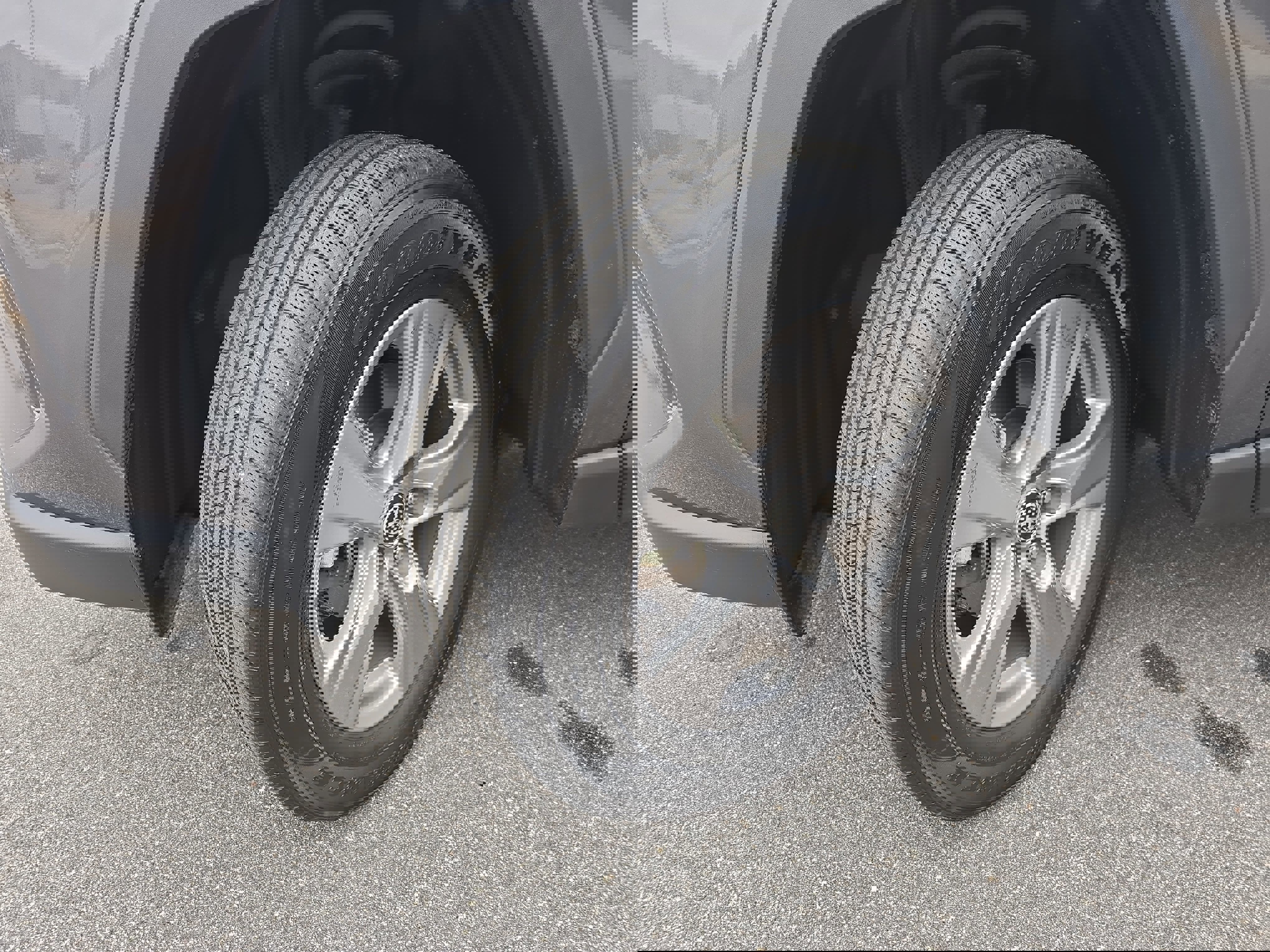 Used 2024 Toyota RAV4 XLE image 33