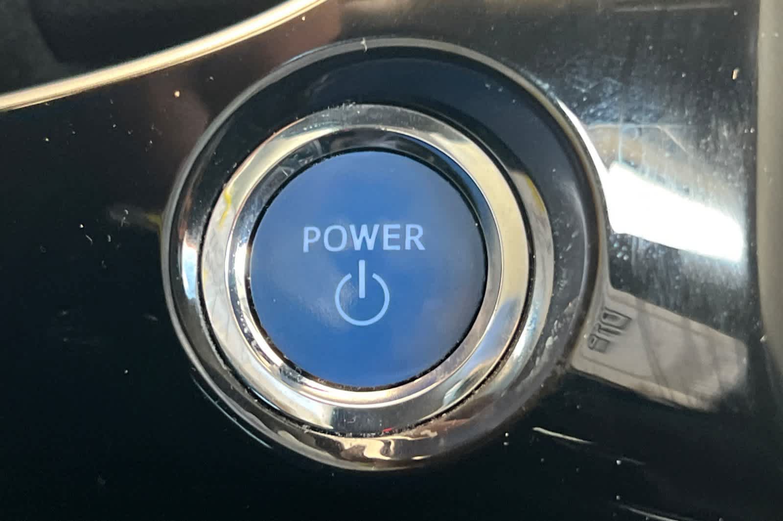 Certified 2022 Toyota Prius LE FWD image 23