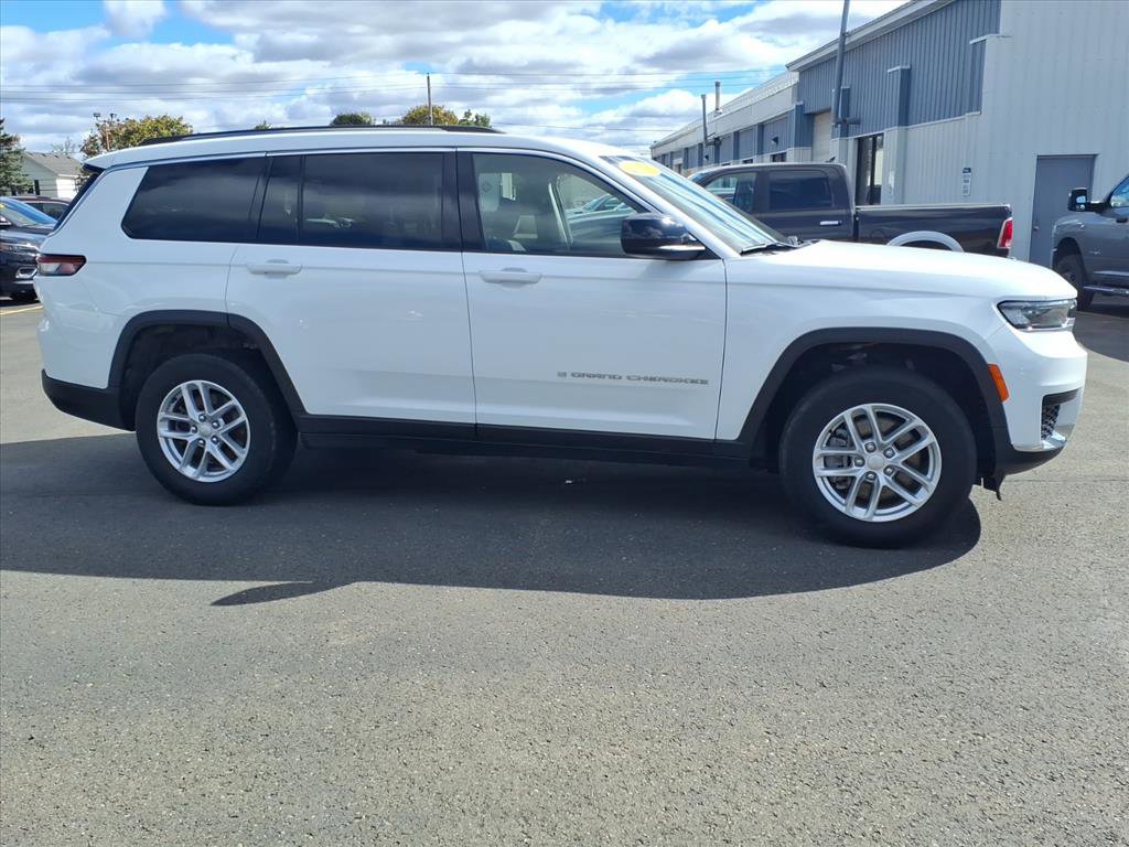 Used 2023 Jeep Grand Cherokee L Laredo w/ Luxury Tech Group I image 4