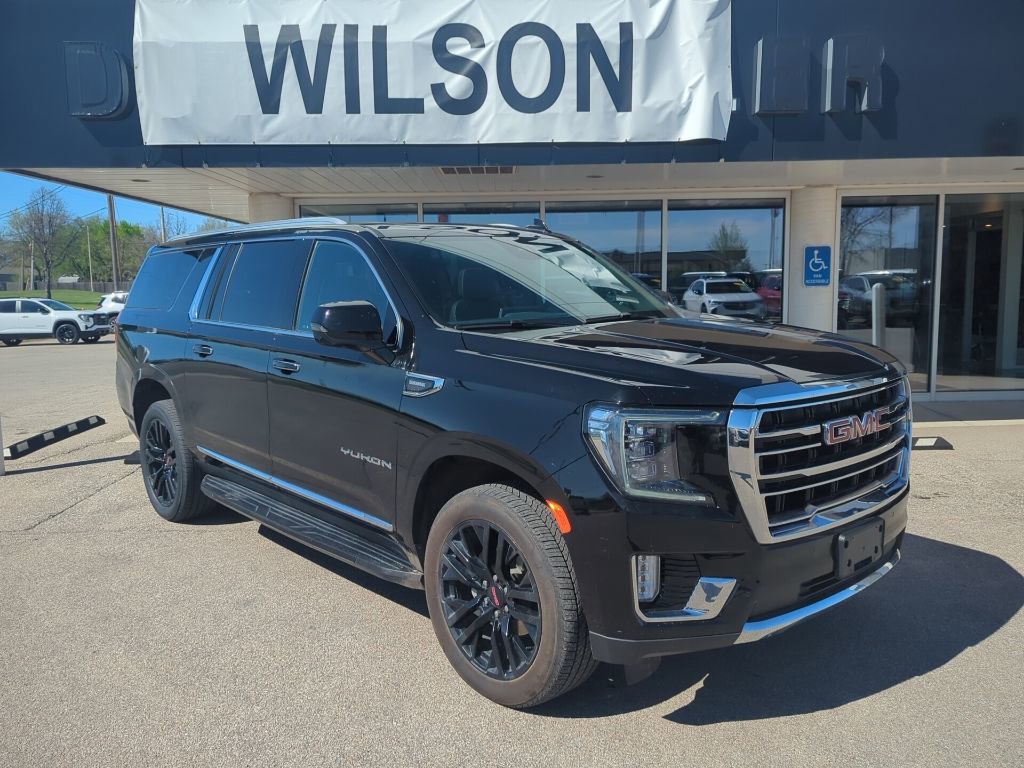 Used 2024 GMC Yukon XL SLT w/ SLT Premium Package